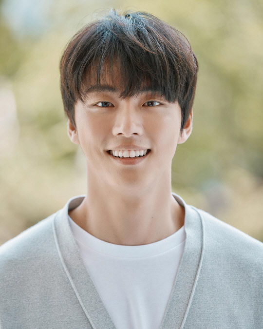 윤시윤 외조부상 (사진=윤시윤 인스타그램 캡처)